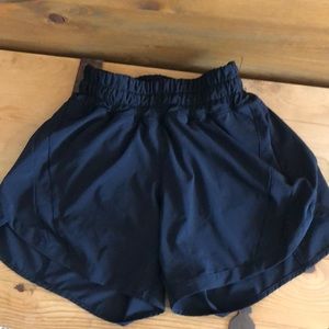 LuLulemon runningshorts
